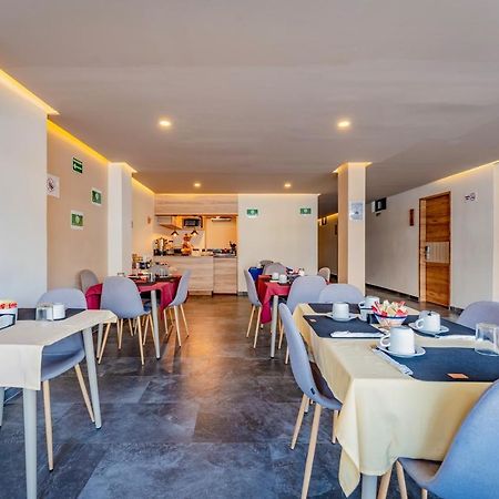 Hotel Central Merida By Kavia Kültér fotó