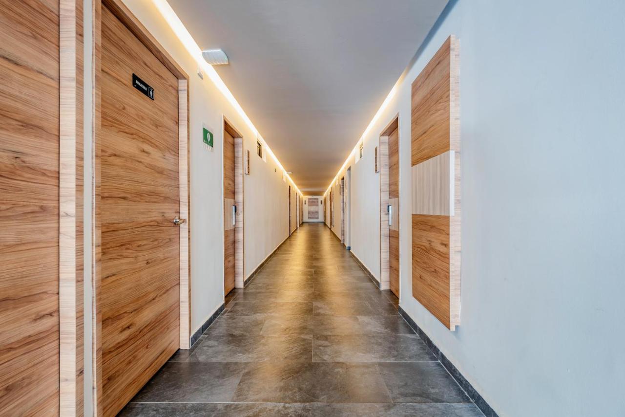 Hotel Central Merida By Kavia Kültér fotó